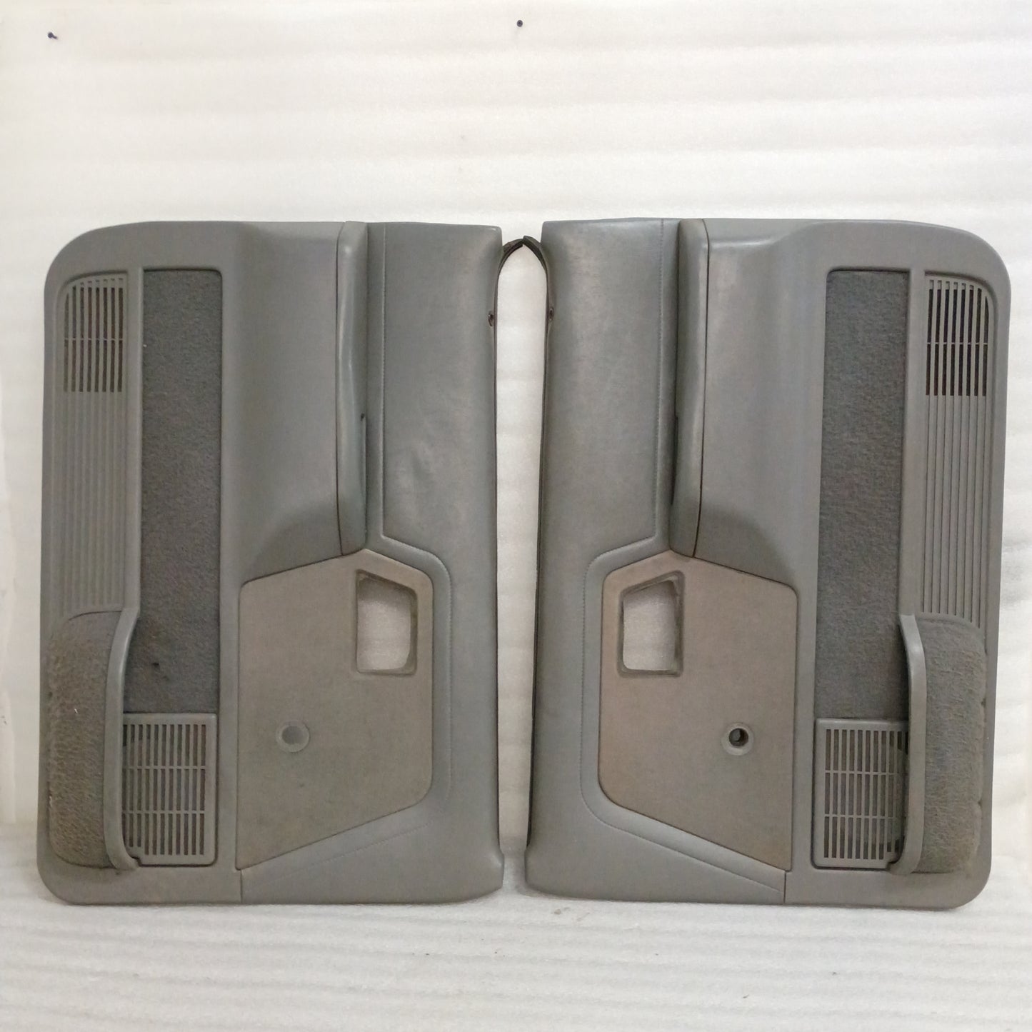 89-91 Gray Deluxe Door Panels Pair for Manual Windows (Used) Bronco II Ranger XLT