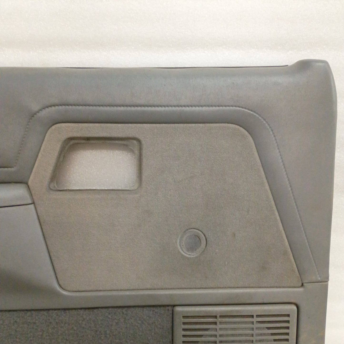 89-91 Gray Deluxe Door Panels Pair for Manual Windows (Used) Bronco II Ranger XLT
