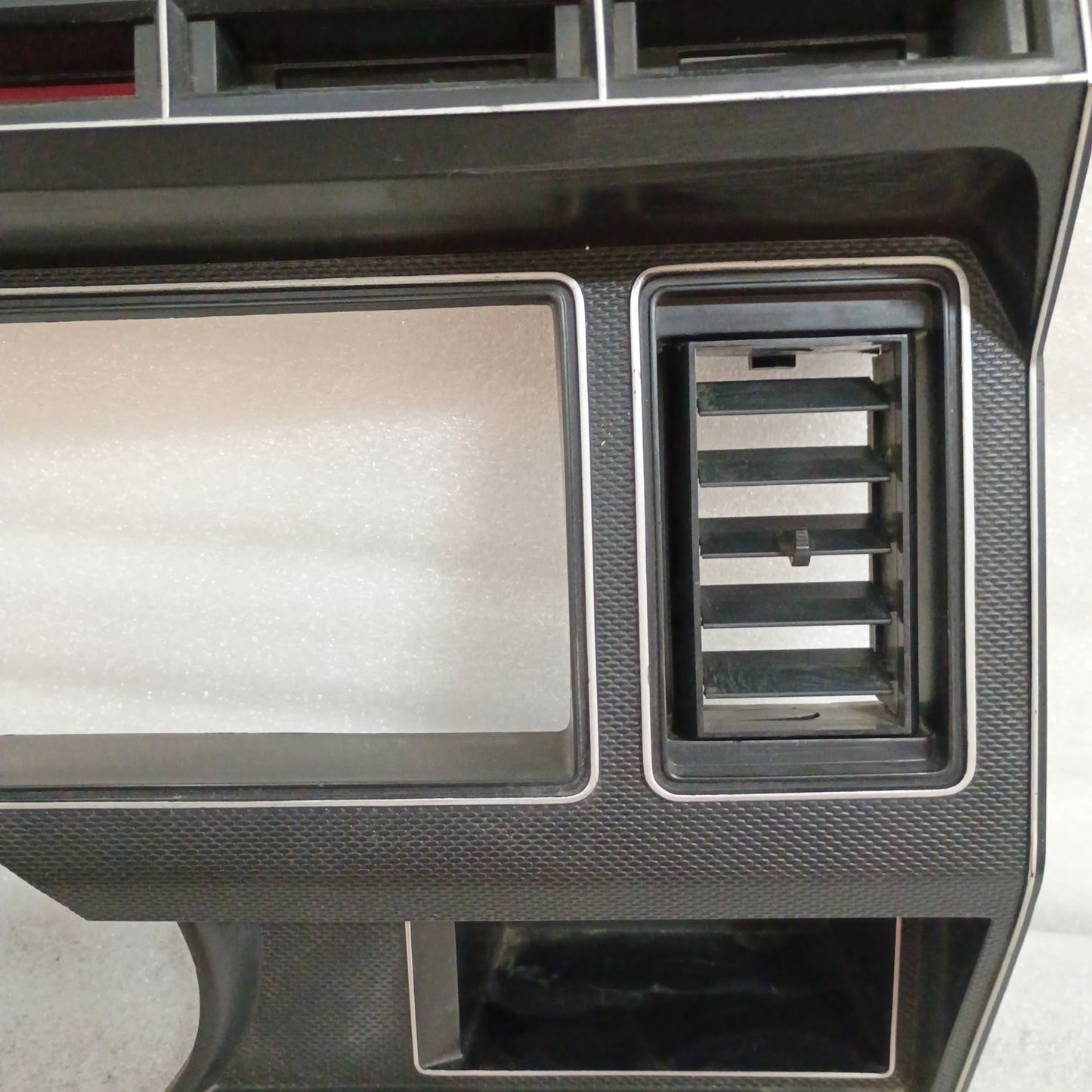 80-86 Black Gauge Cluster Bezel with AC Vents (Used) F150 F250 F350 Bronco