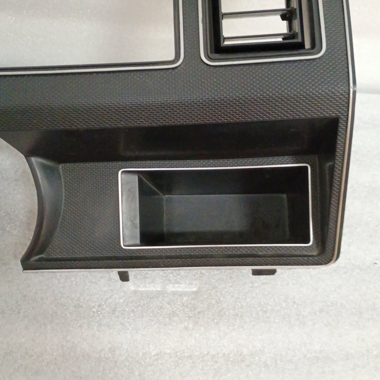 80-86 Black Gauge Cluster Bezel with AC Vents (Used) F150 F250 F350 Bronco