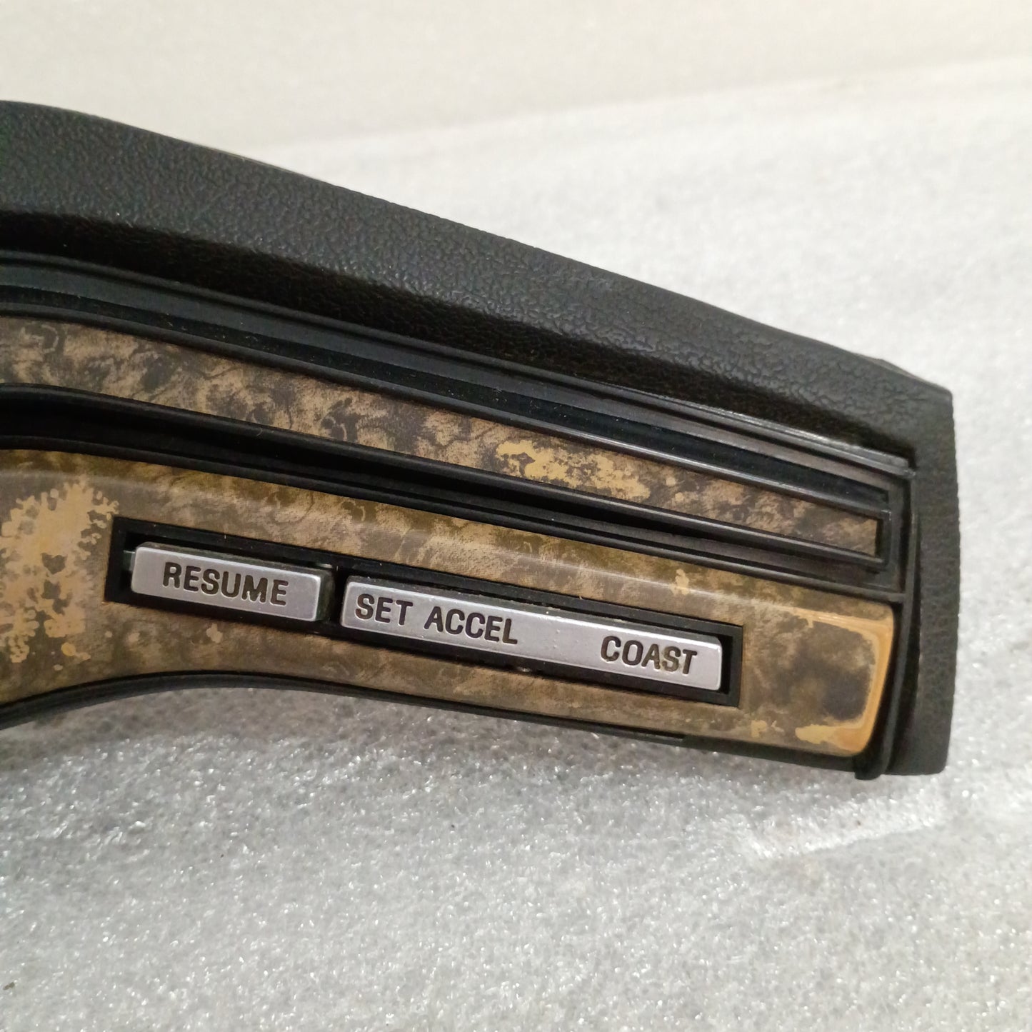 80-86 Burl Wood Grain Steering Wheel Horn Pad with Cruise (Used) F150 F250 F350 Bronco