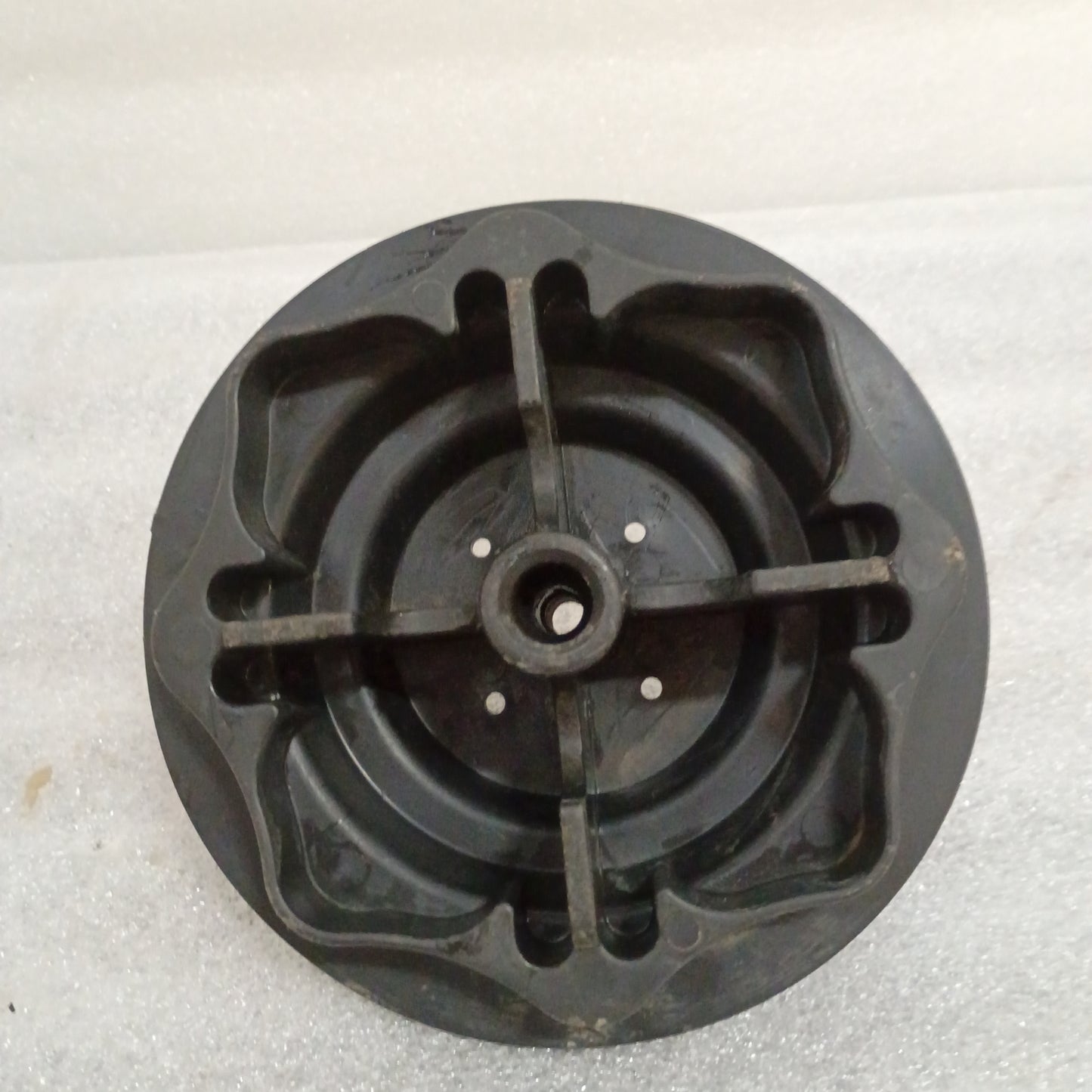 80-97 Spare Tire Carrier Retainer / Nut (Used) Ford F150 F250 F350