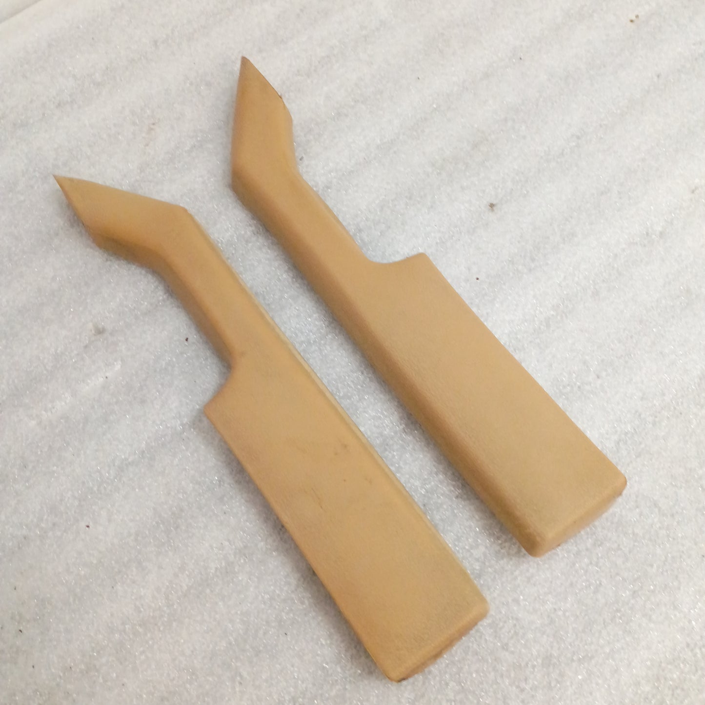 80-86 Tan Arm Rests Set (Used) Ford F150 F250 F350 Bronco OEM