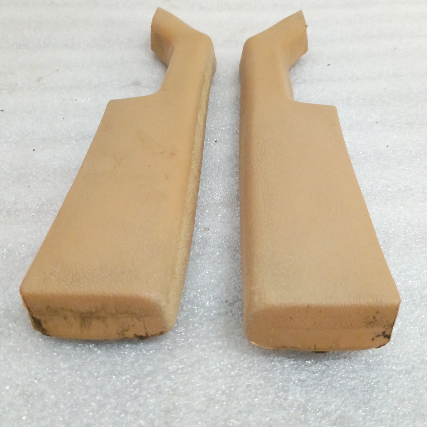80-86 Tan Arm Rests Set (Used) Ford F150 F250 F350 Bronco OEM