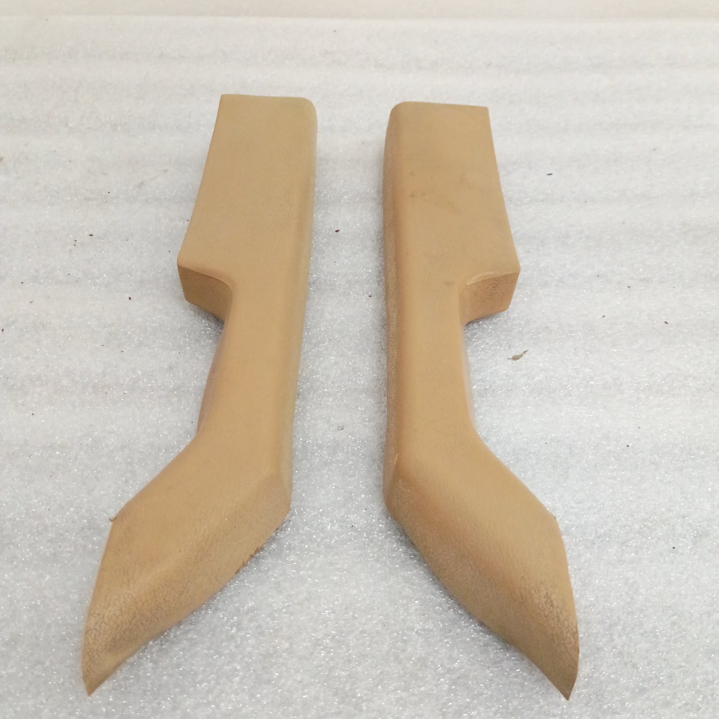 80-86 Tan Arm Rests Set (Used) Ford F150 F250 F350 Bronco OEM