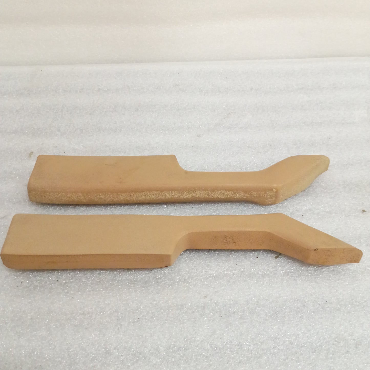 80-86 Tan Arm Rests Set (Used) Ford F150 F250 F350 Bronco OEM