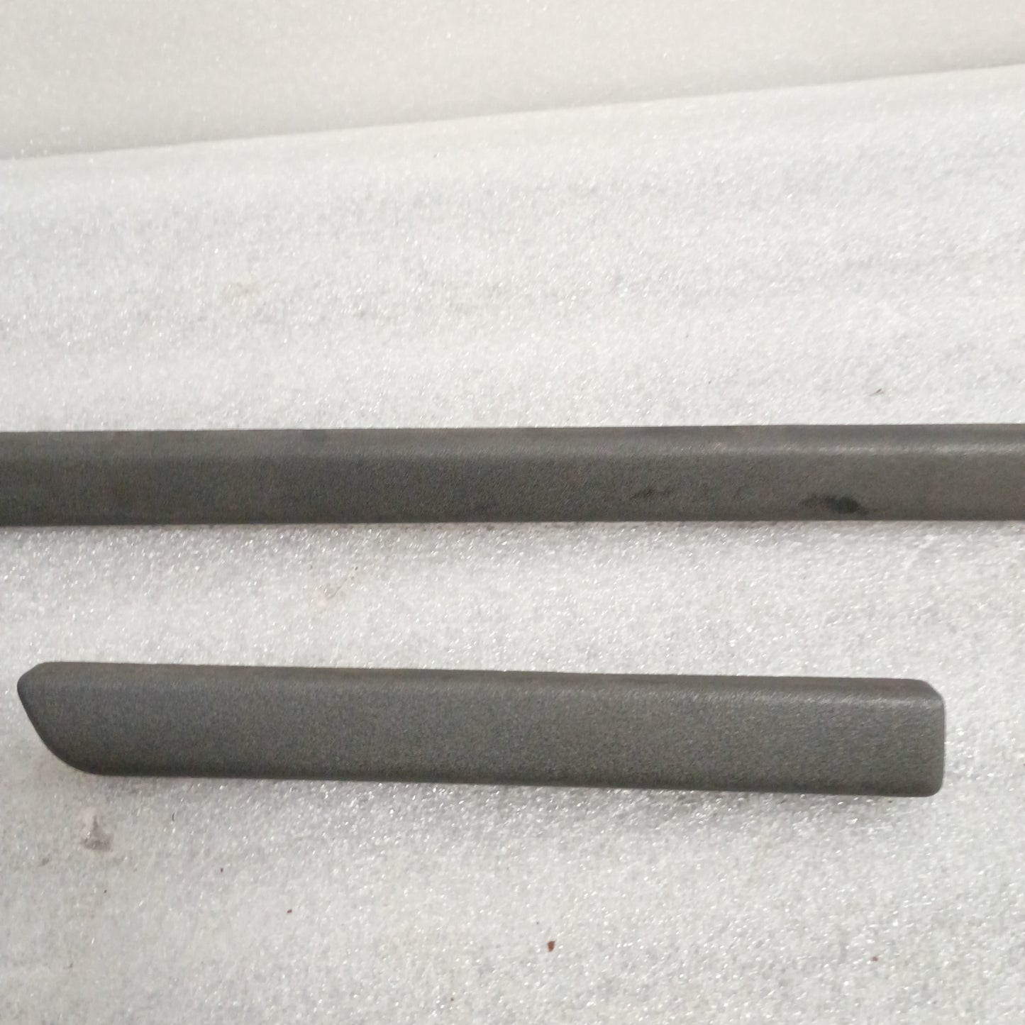 92-96 XL Charcoal Black Dash Trim Strip Set of 3 (Used) Ford F150 F250 F350 Bronco OEM