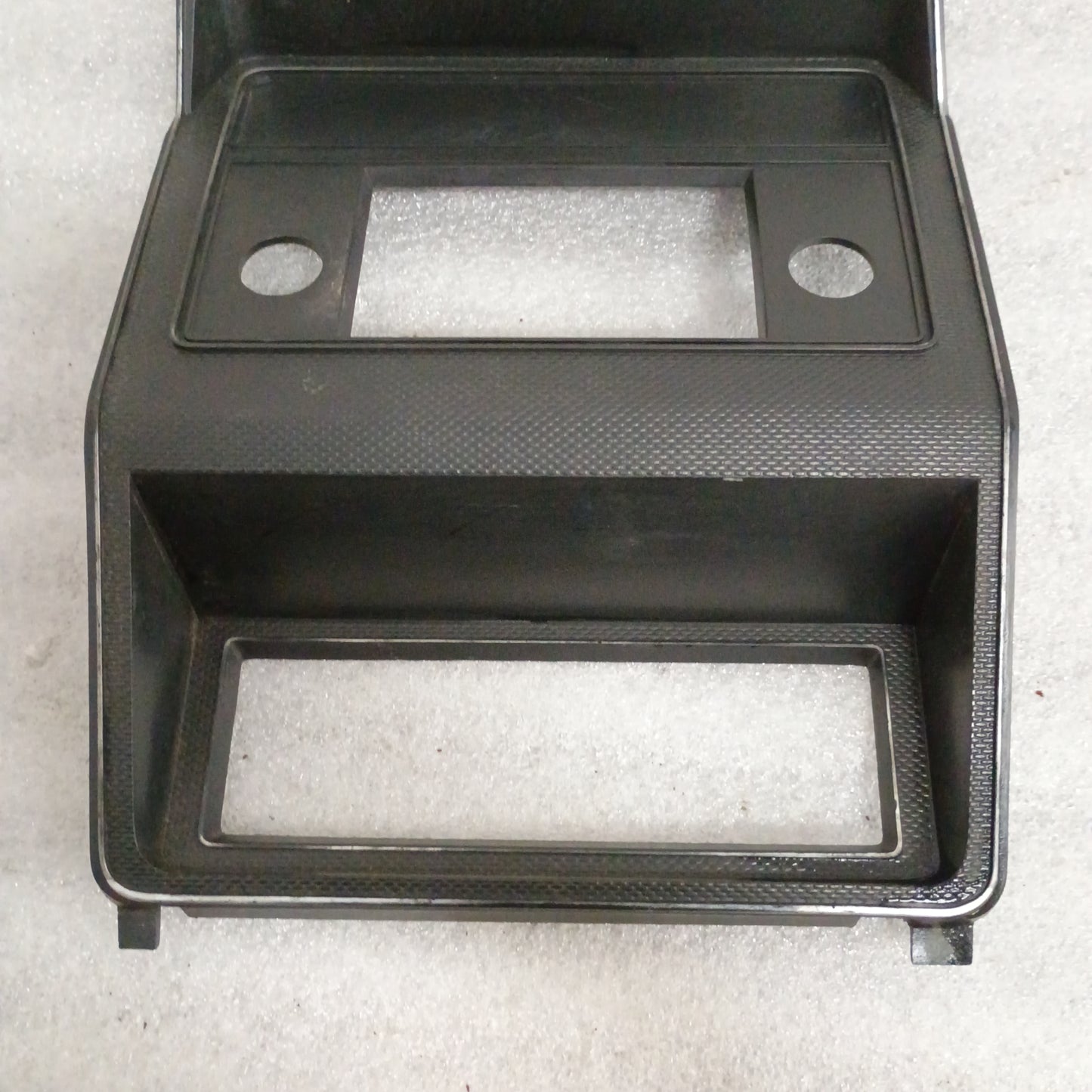 80-86 Black Radio & Heater Bezel (Used) Ford F150 F250 F350 Bronco