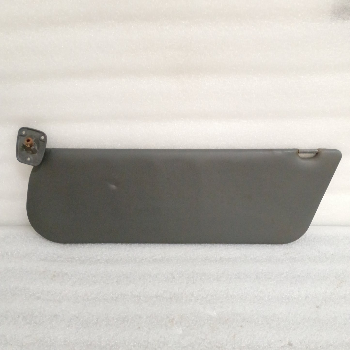 92-97 Dark/Granite Gray Vinyl Sun Visors Pair (Used) F150 F250 F350 Bronco OEM