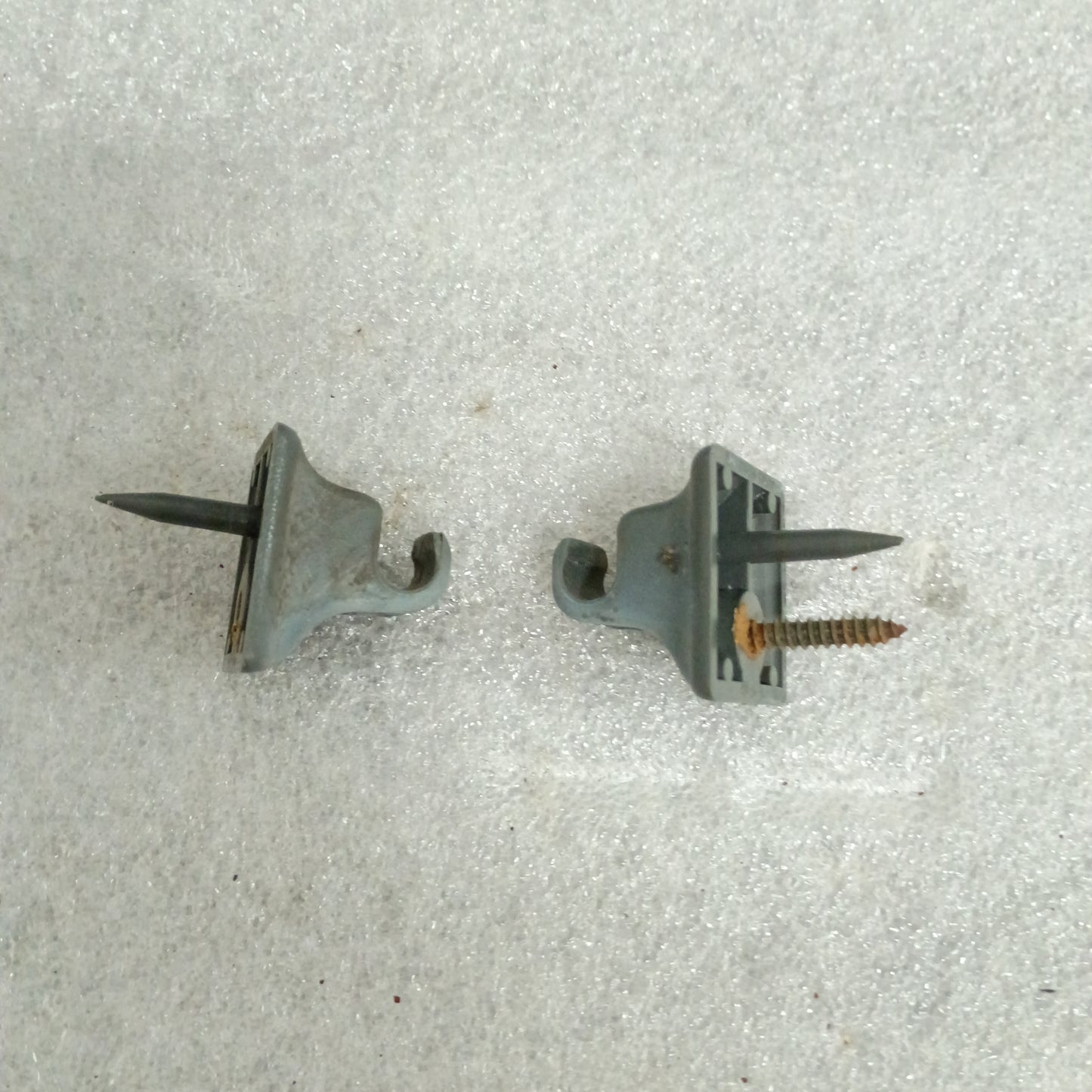 92-97 Dark/Granite Gray Vinyl Sun Visors Pair (Used) F150 F250 F350 Bronco OEM