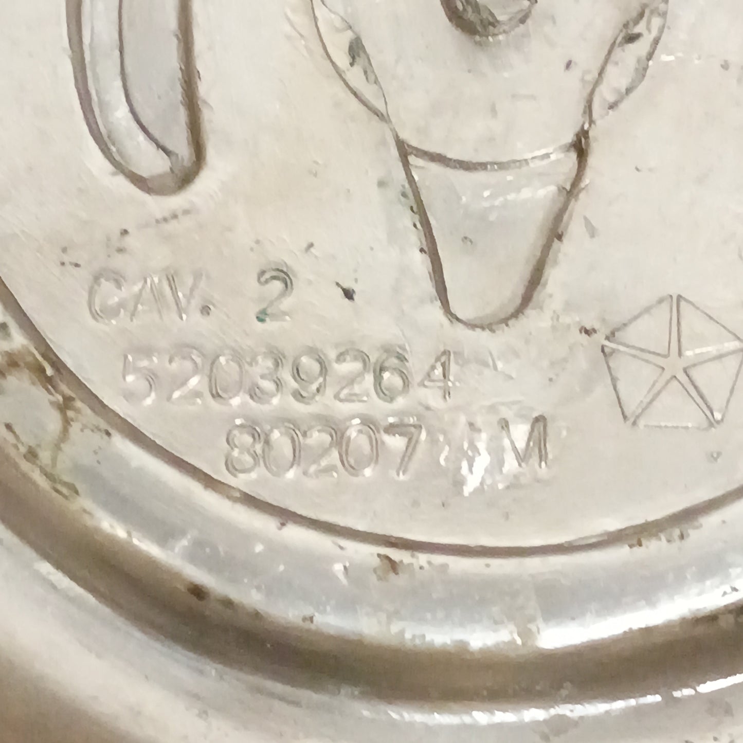 94-01 Chrome 8 Lug Center/Hub Caps (Used) Dodge 2500 3500 52039264
