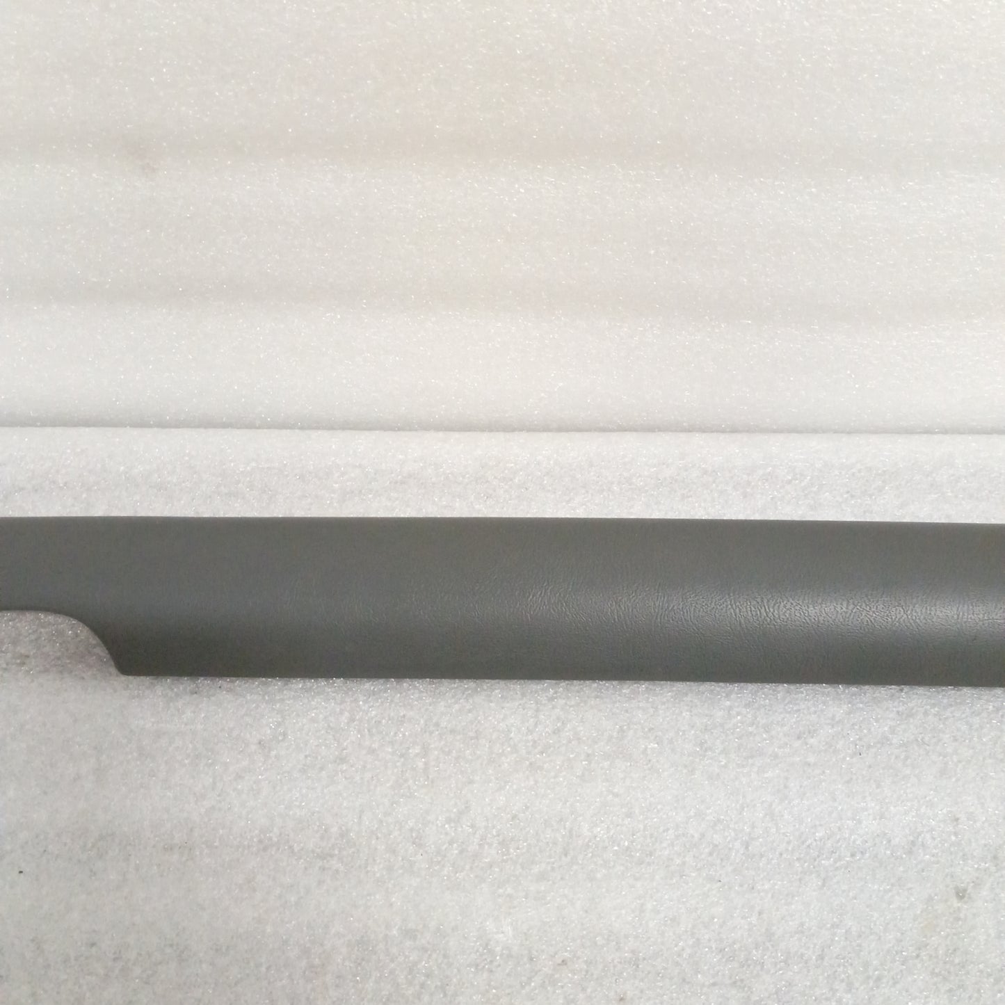 87-91 Dark Gray Dash Pad Upper Right Passengers Side (Used) F150 F250 F350 Bronco