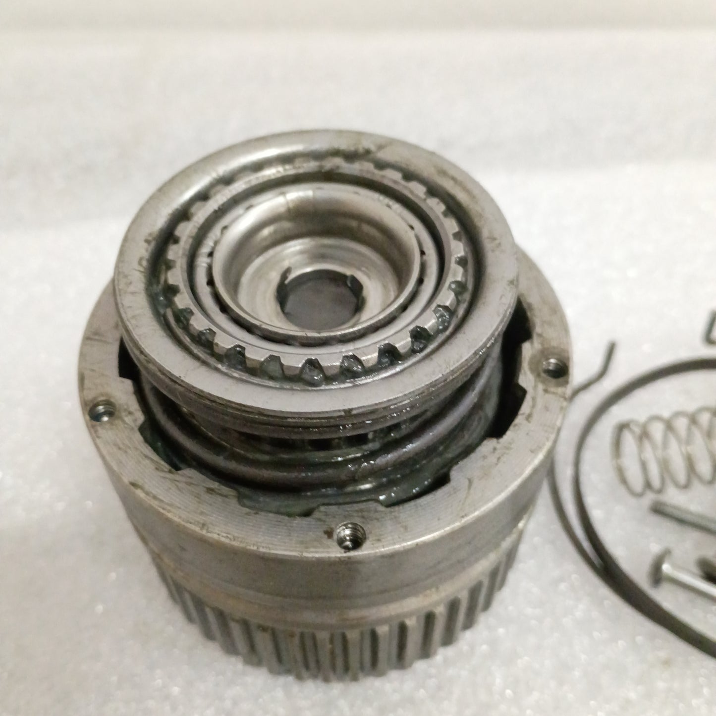 73-87 Chevy/GMC Automatic Locking Hubs 5 Bolt Dana 44 (Used) Square Body  4x4 4WD K5