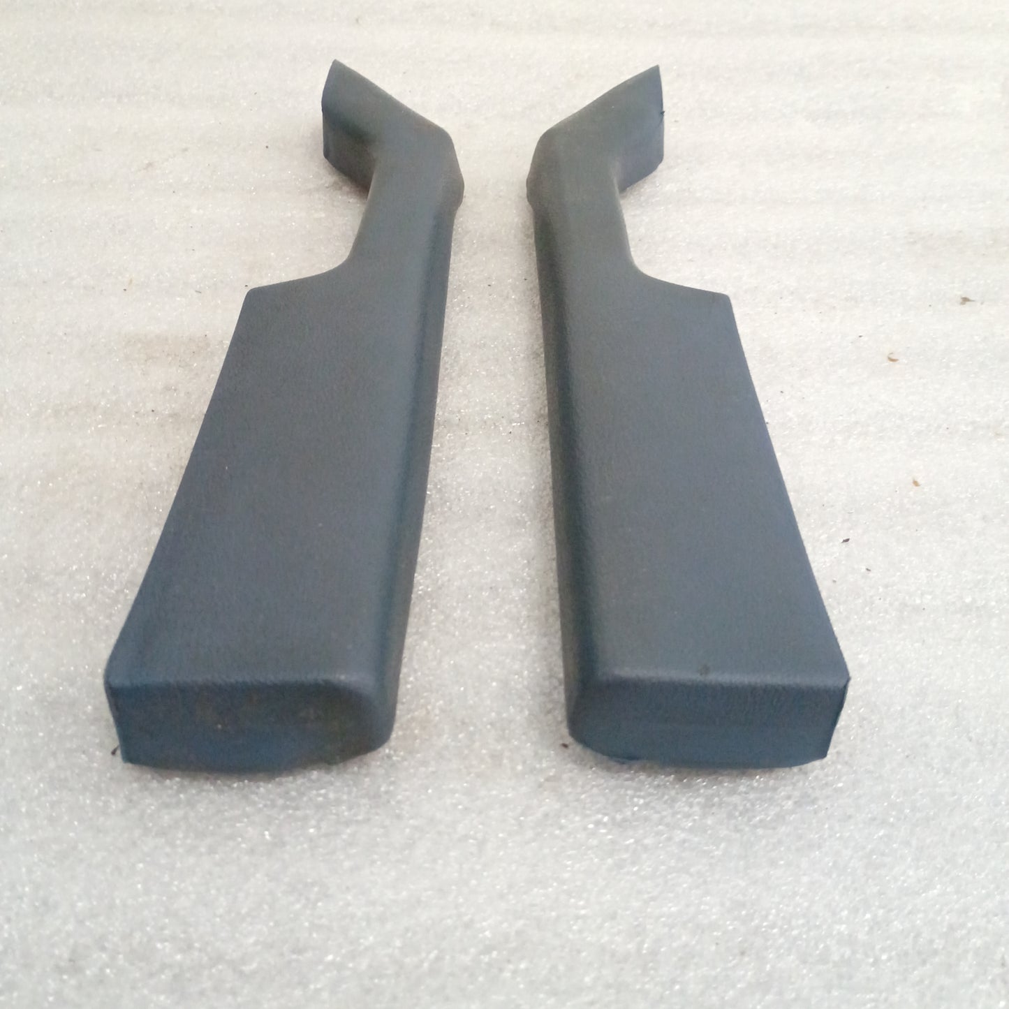 80-86 Regatta Blue Arm Rests Set (Used) Ford F150 F250 F350 Bronco OEM