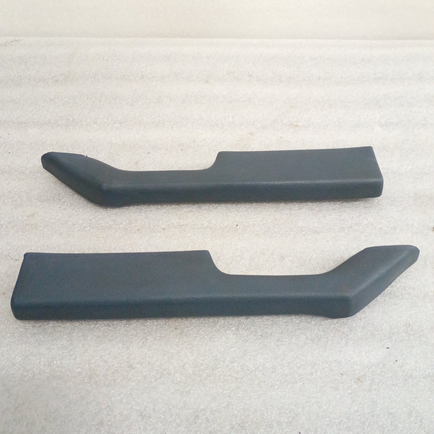 80-86 Regatta Blue Arm Rests Set (Used) Ford F150 F250 F350 Bronco OEM