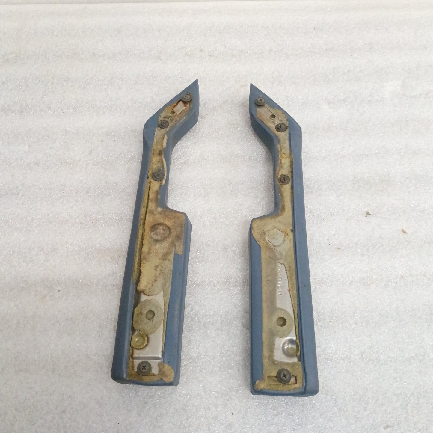 80-86 Regatta Blue Arm Rests Set (Used) Ford F150 F250 F350 Bronco OEM
