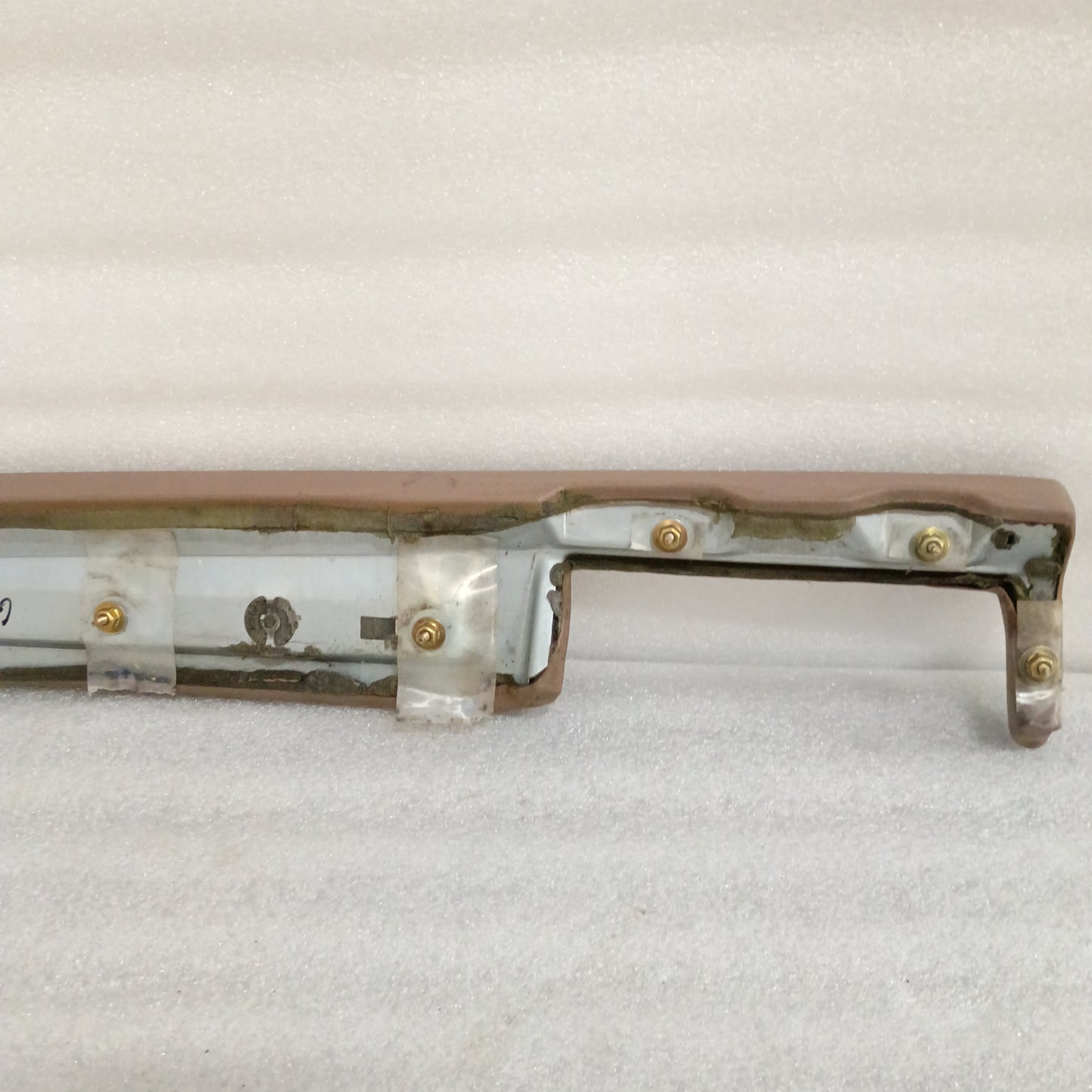 92-97 Dash Pad Tan Passengers Side (Used) Ford F150 F250 F350 Bronco OEM