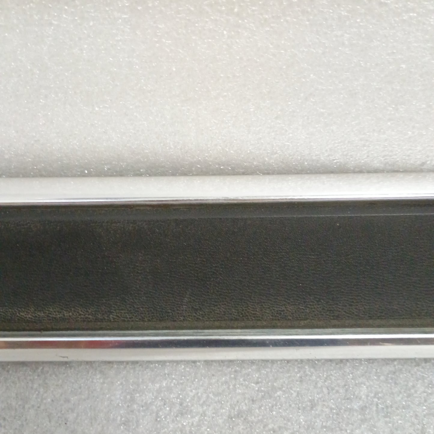 80-86 Bronco Right Rear Lower Side Trim Molding No Tire Rack (Used) Ford Full Size XLT