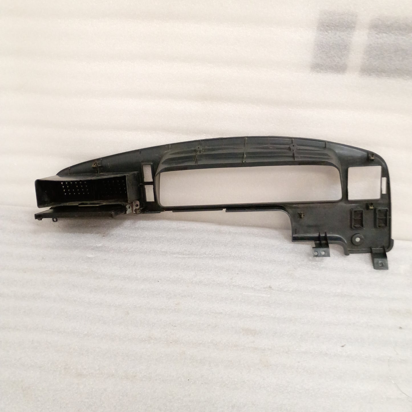 89-95 Instrument Cluster Bezel (Used) Toyota 4Runner Pickup OEM  55411-89109