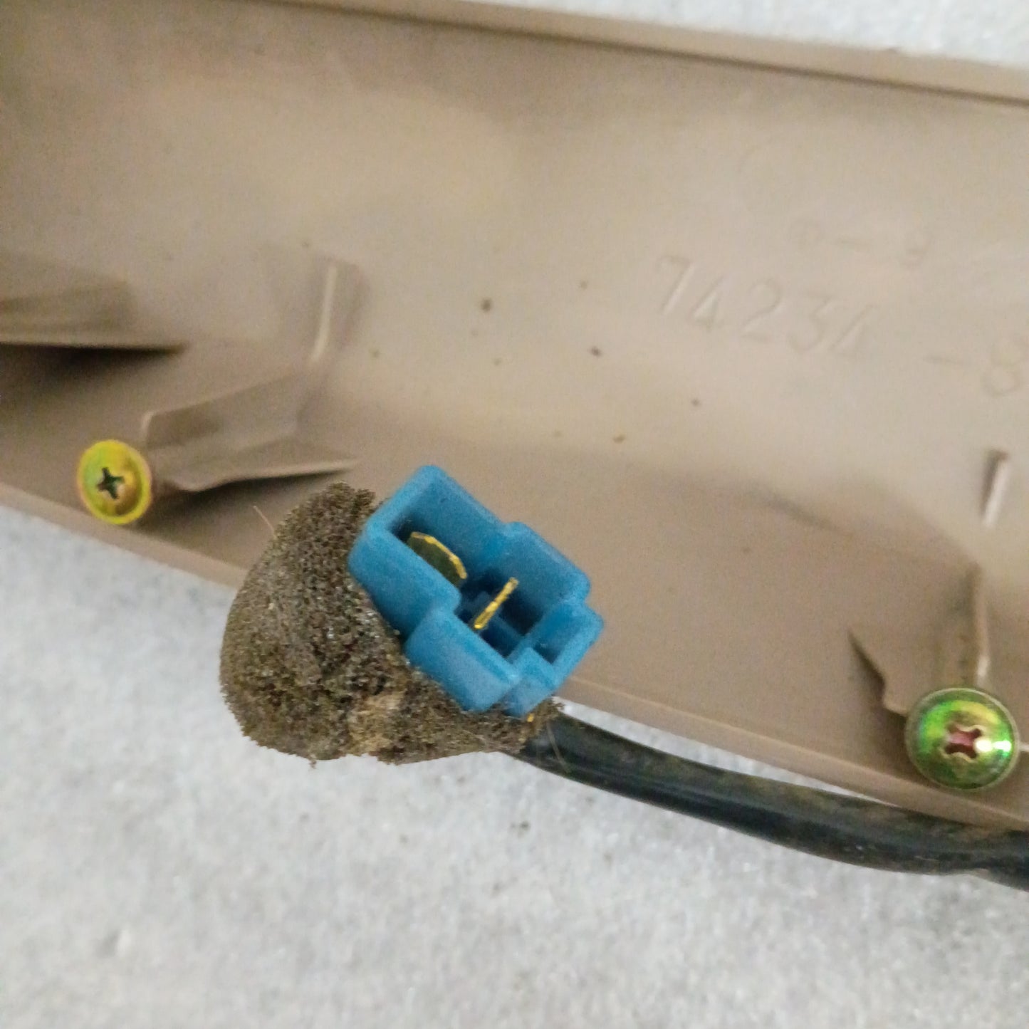 89-95 Arm Rests Tan For Power Doors (Used) Toyota 4Runner OEM SR5