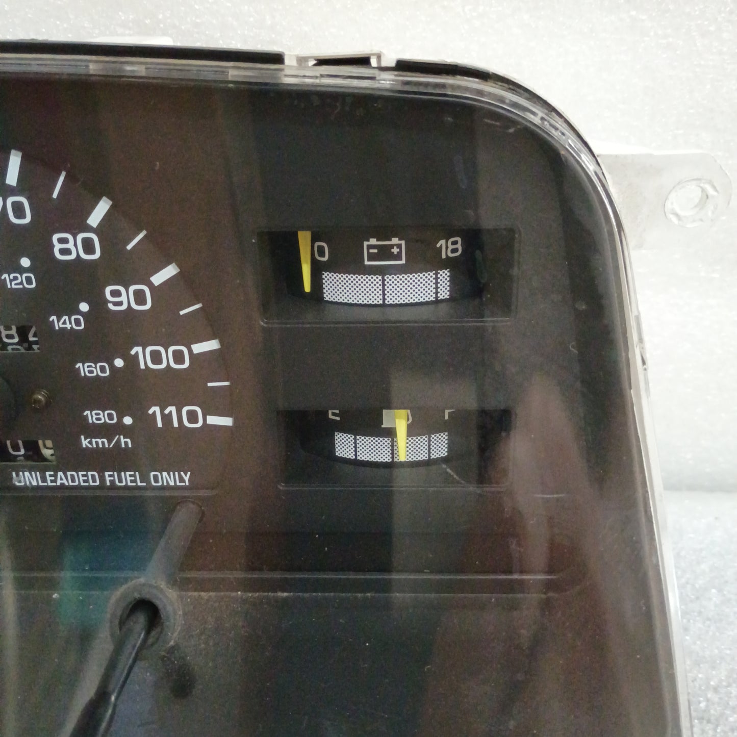 89-91 Toyota Gauge Cluster 297K Miles V6 Electronic Speedo (Used) 4Runner/Pickup