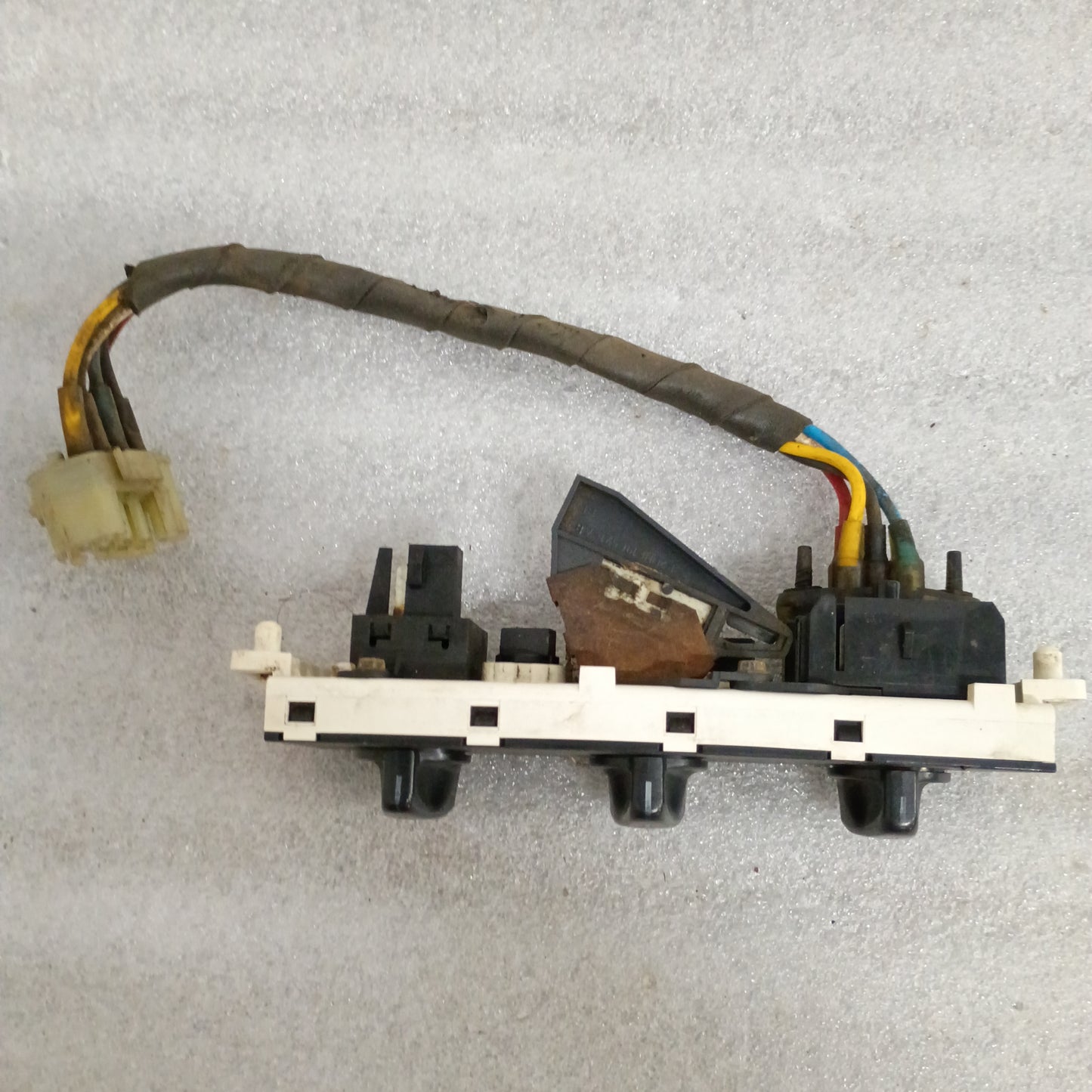 92-95 Heater / HVAC Control with AC (Used) Ford F150 F250 F350 Bronco