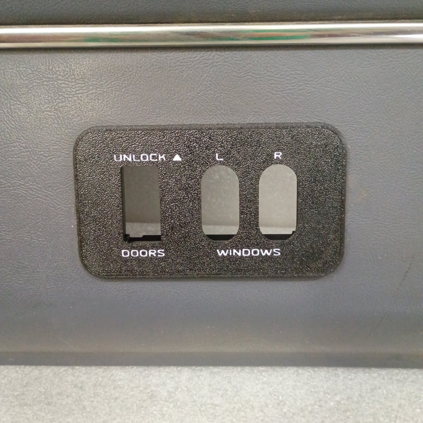 87-91 Deluxe Dark Blue Door Panel Set (Used) F150 F250 F350 Bronco XLT