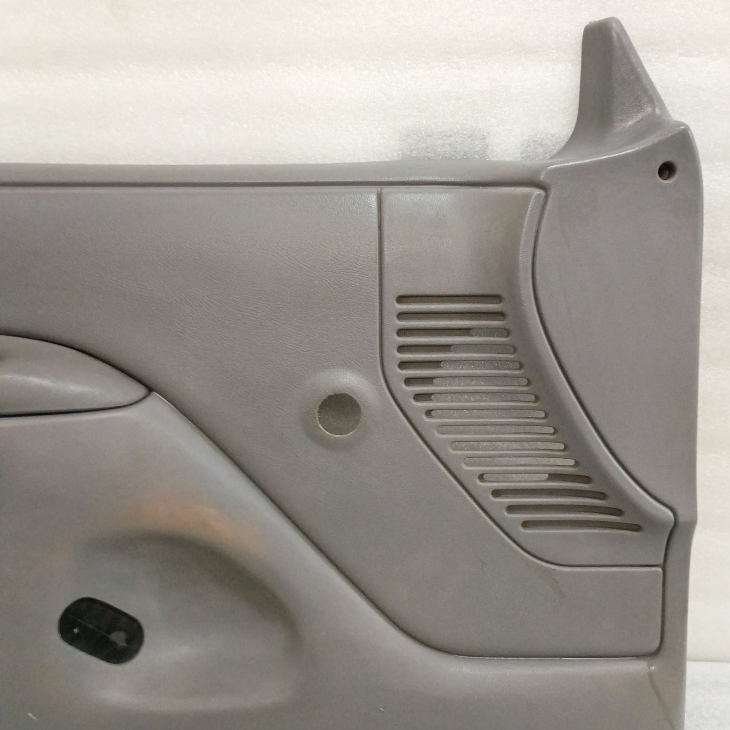 1992-1997 Light Gray Door Panel Set for Manual Windows (Used) F150 F250 F350 Bronco OBS