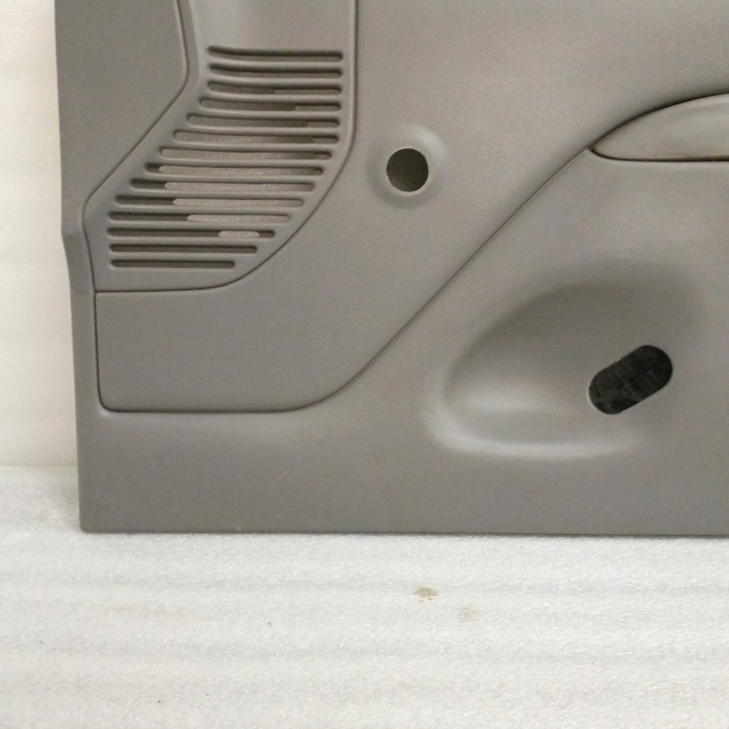 1992-1997 Light Gray Door Panel Set for Manual Windows (Used) F150 F250 F350 Bronco OBS