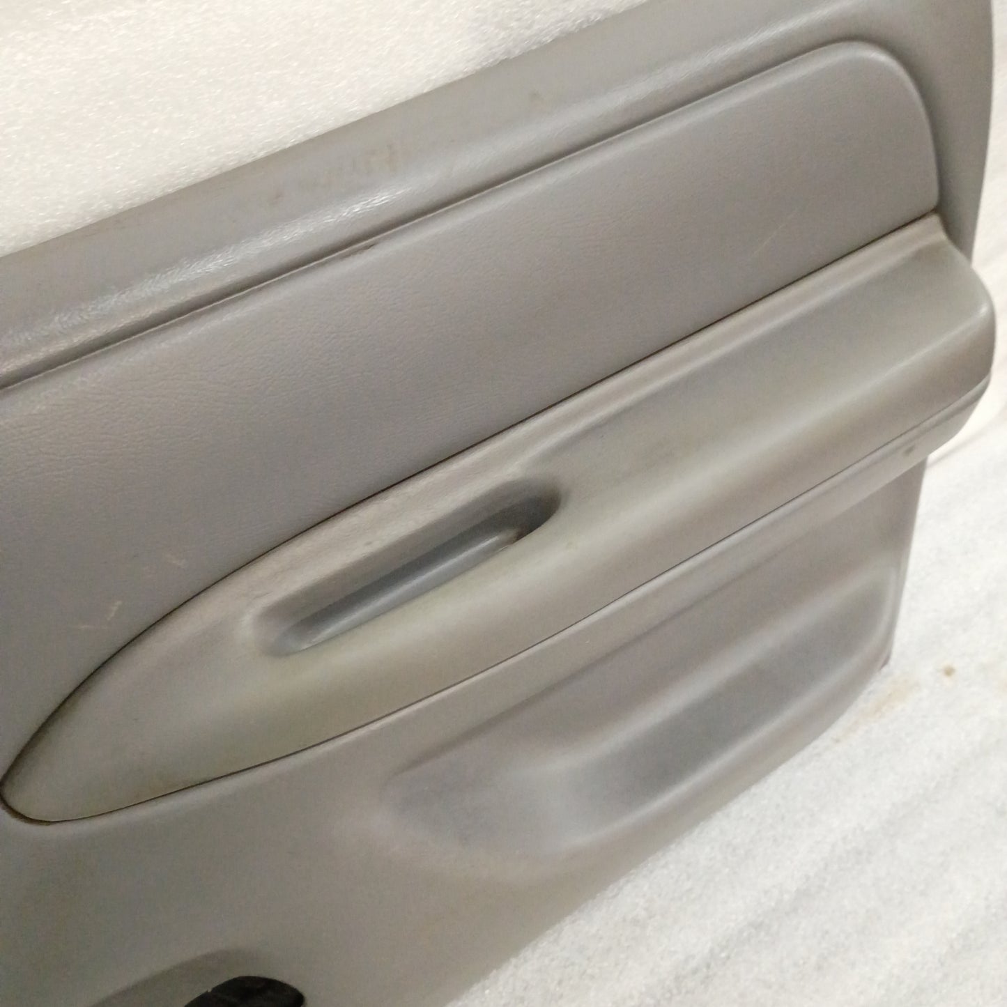 1992-1997 Light Gray Door Panel Set for Manual Windows (Used) F150 F250 F350 Bronco OBS