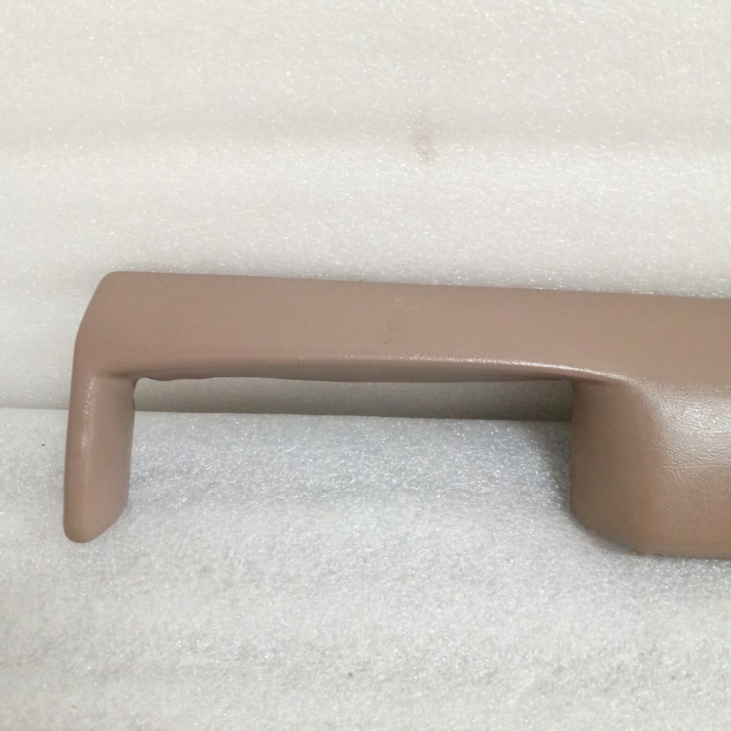 92-97 Dash Pad Tan Passengers Side (Used) Ford F150 F250 F350 Bronco OEM