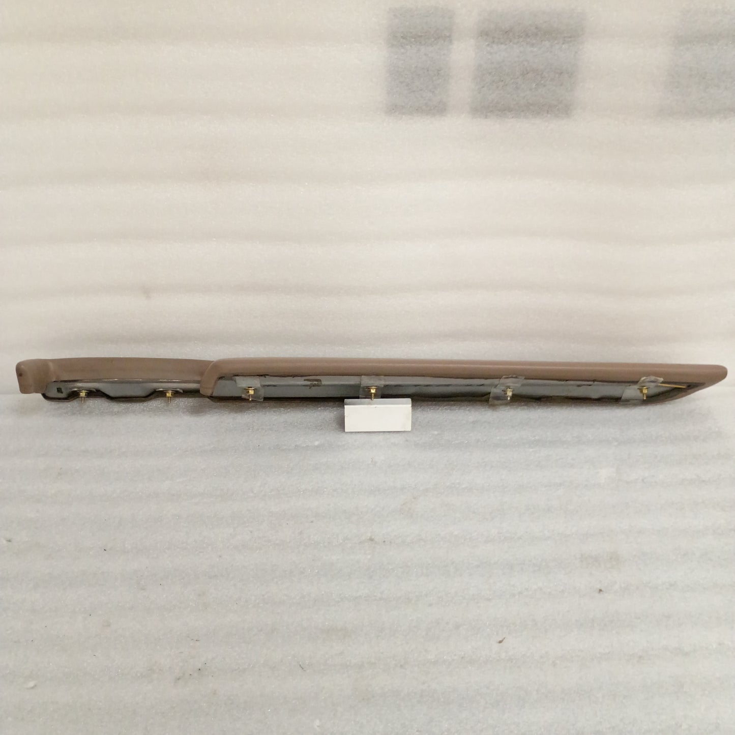 92-97 Dash Pad Tan Passengers Side (Used) Ford F150 F250 F350 Bronco OEM