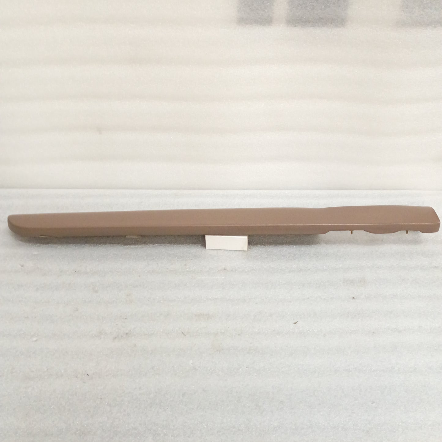 92-97 Dash Pad Tan Passengers Side (Used) Ford F150 F250 F350 Bronco OEM