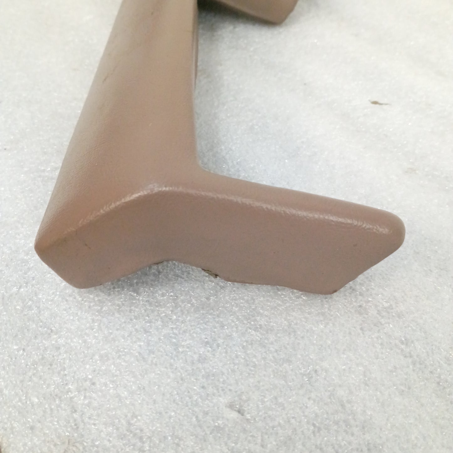 92-97 Dash Pad Tan Passengers Side (Used) Ford F150 F250 F350 Bronco OEM