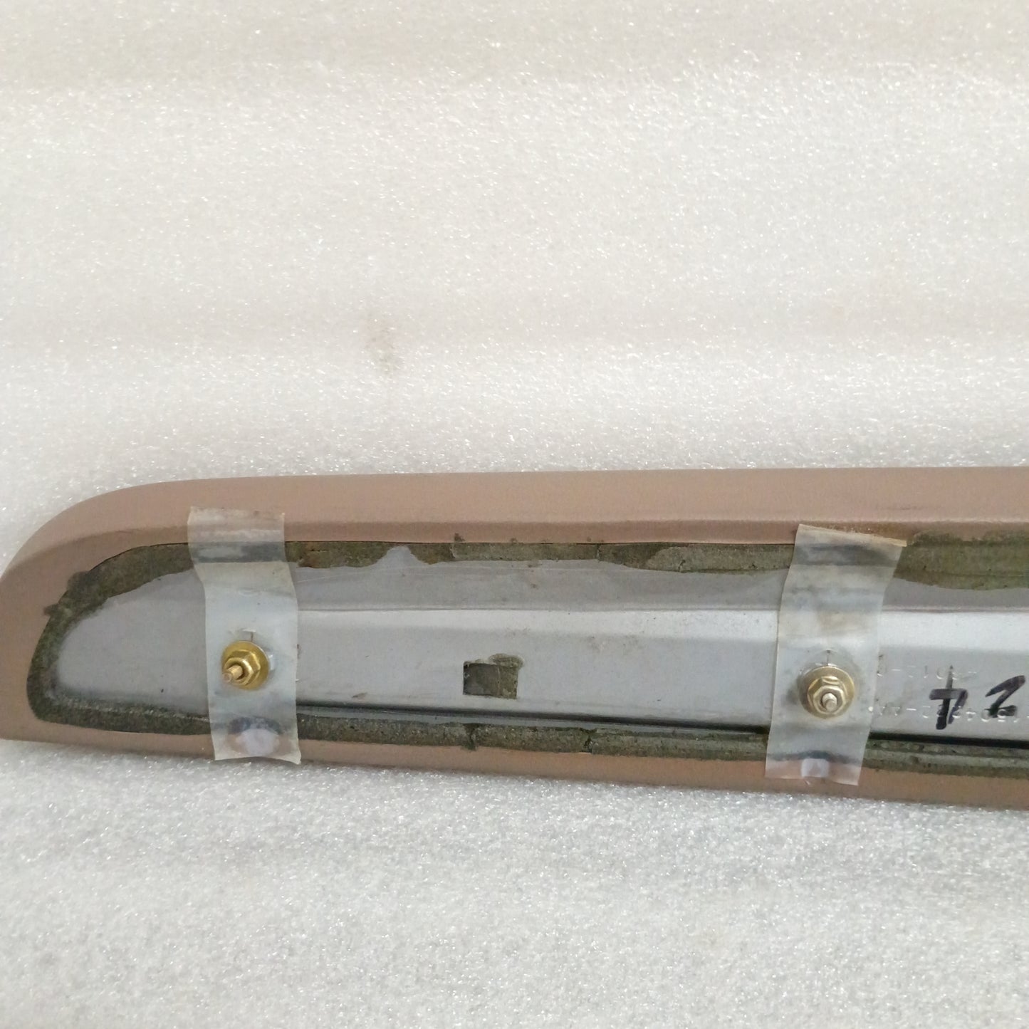 92-97 Dash Pad Tan Passengers Side (Used) Ford F150 F250 F350 Bronco OEM