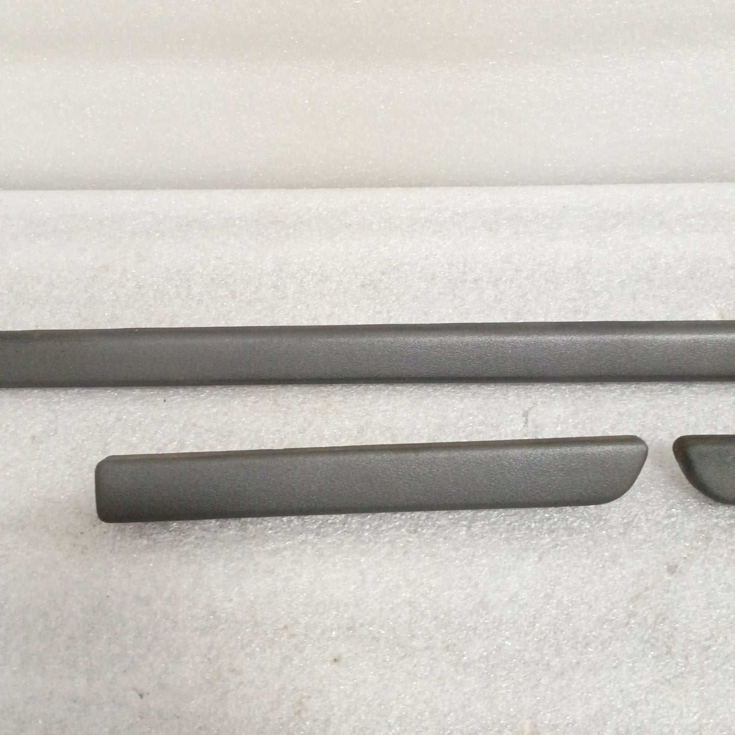 92-96 XL Charcoal Black Dash Trim Strip Set of 3 (Used) Ford F150 F250 F350 Bronco OEM
