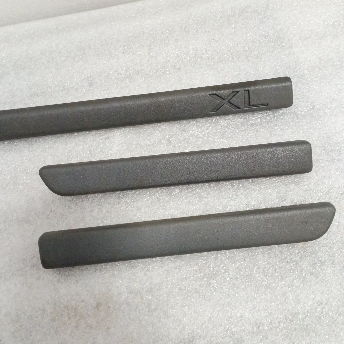 92-96 XL Charcoal Black Dash Trim Strip Set of 3 (Used) Ford F150 F250 F350 Bronco OEM