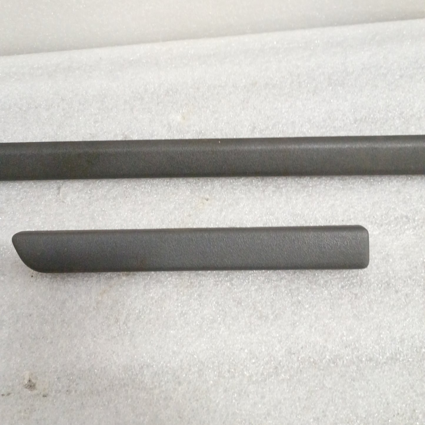 92-96 XL Charcoal Black Dash Trim Strip Set of 3 (Used) Ford F150 F250 F350 Bronco OEM