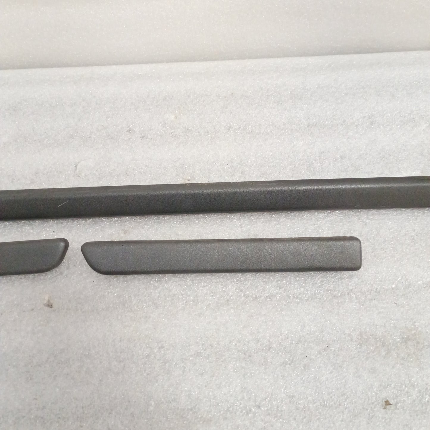 92-96 XL Charcoal Black Dash Trim Strip Set of 3 (Used) Ford F150 F250 F350 Bronco OEM