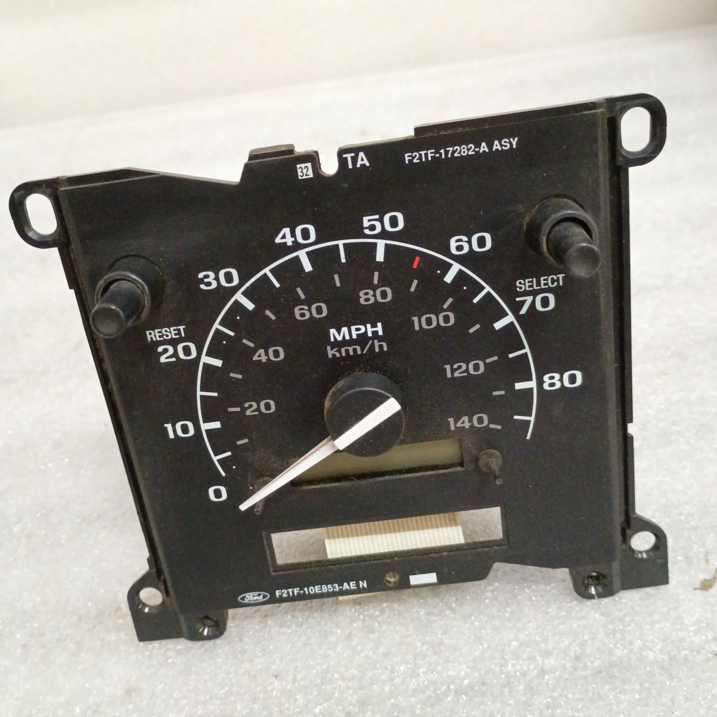 92-97 Speedometer 139K Miles (Used) Ford F150 F250 F350 Bronco OEM