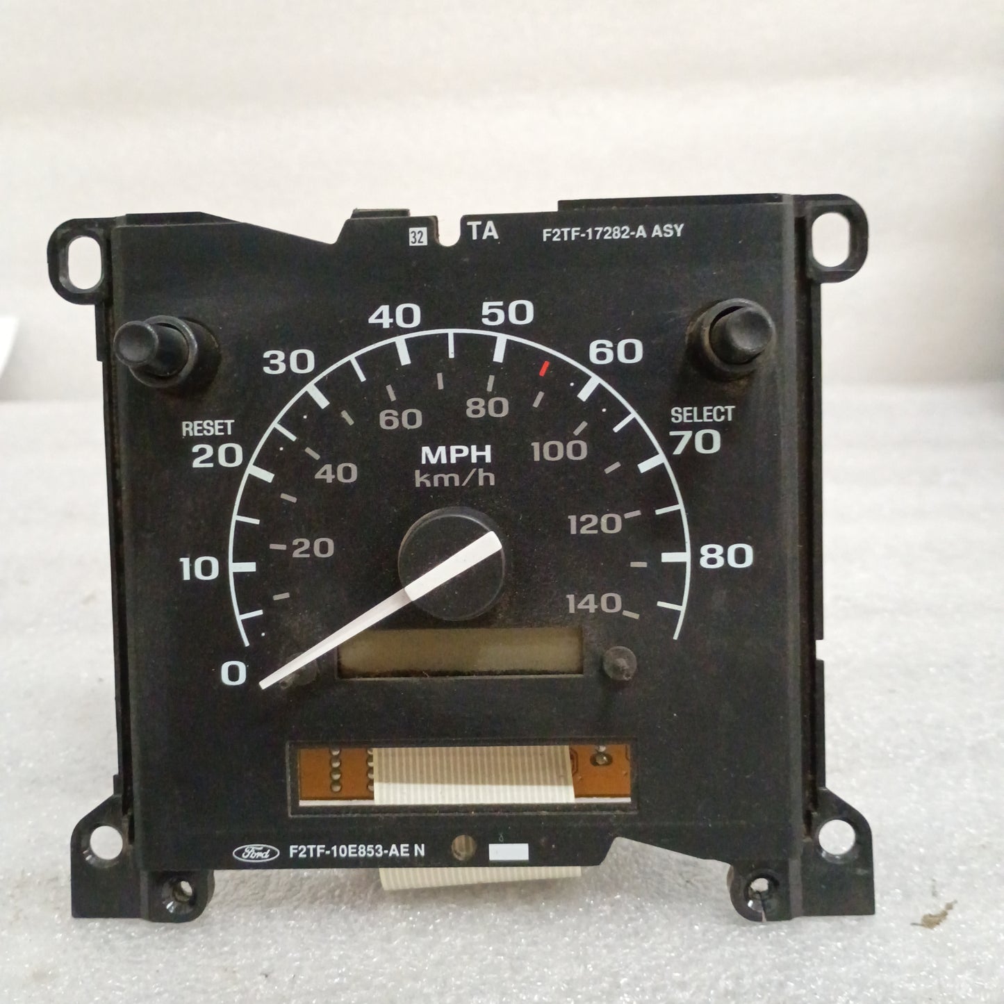 92-97 Speedometer 139K Miles (Used) Ford F150 F250 F350 Bronco OEM