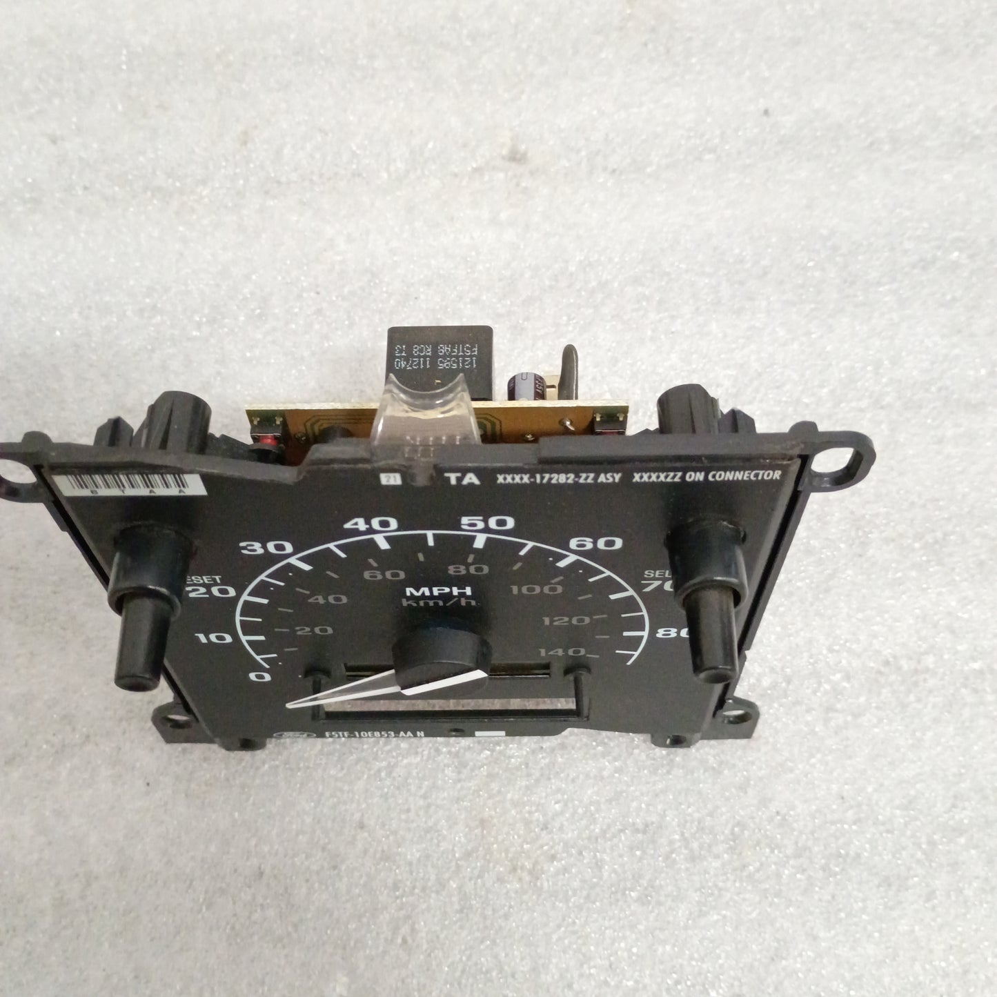 92-97 Speedometer 181K Miles (Used) Ford F150 F250 F350 Bronco OEM