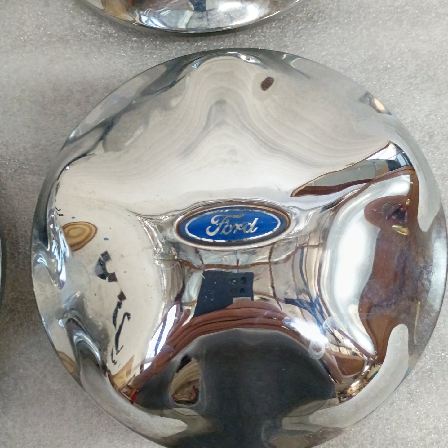 97-03 Center Caps Chrome Set of 4 (Used) Ford F150 Expedition OEM F65A-1A096-EA