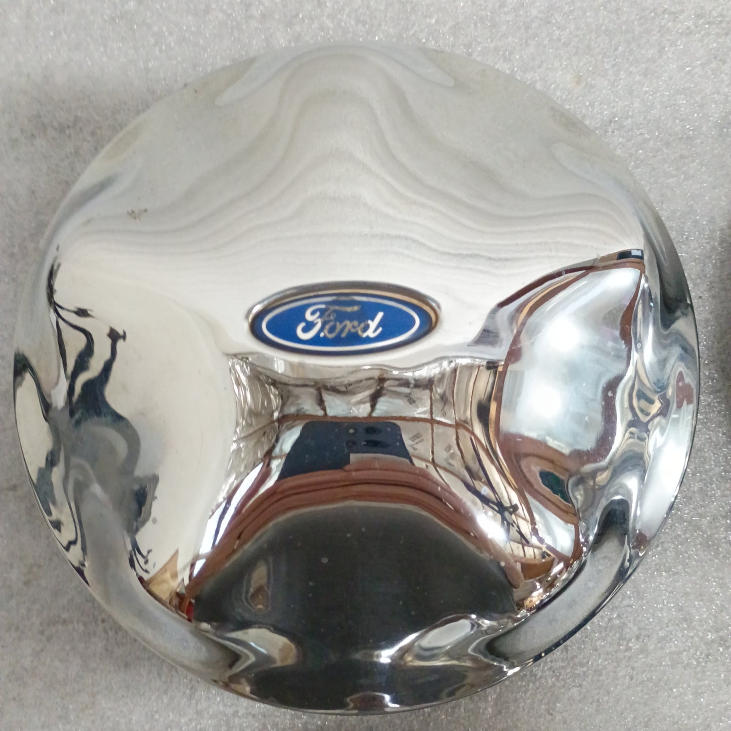 97-03 Center Caps Chrome Set of 4 (Used) Ford F150 Expedition OEM F65A-1A096-EA