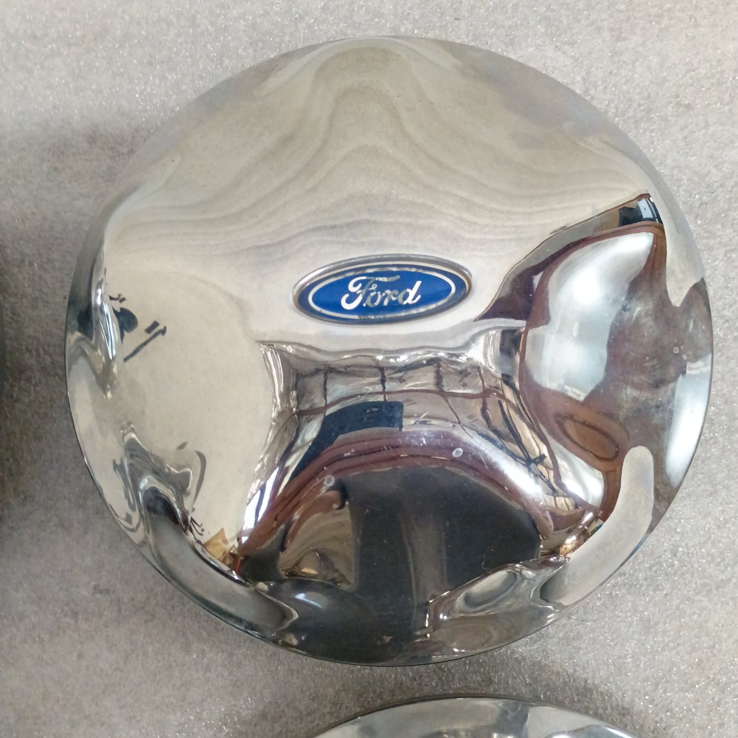 97-03 Center Caps Chrome Set of 4 (Used) Ford F150 Expedition OEM F65A-1A096-EA