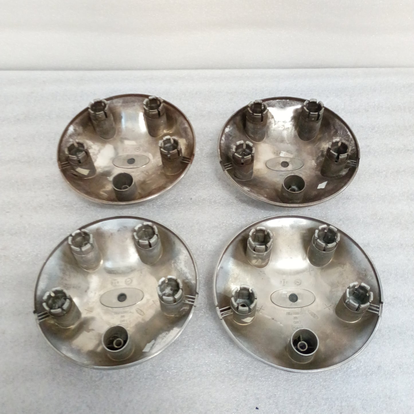 97-03 Center Caps Chrome Set of 4 (Used) Ford F150 Expedition OEM F65A-1A096-EA