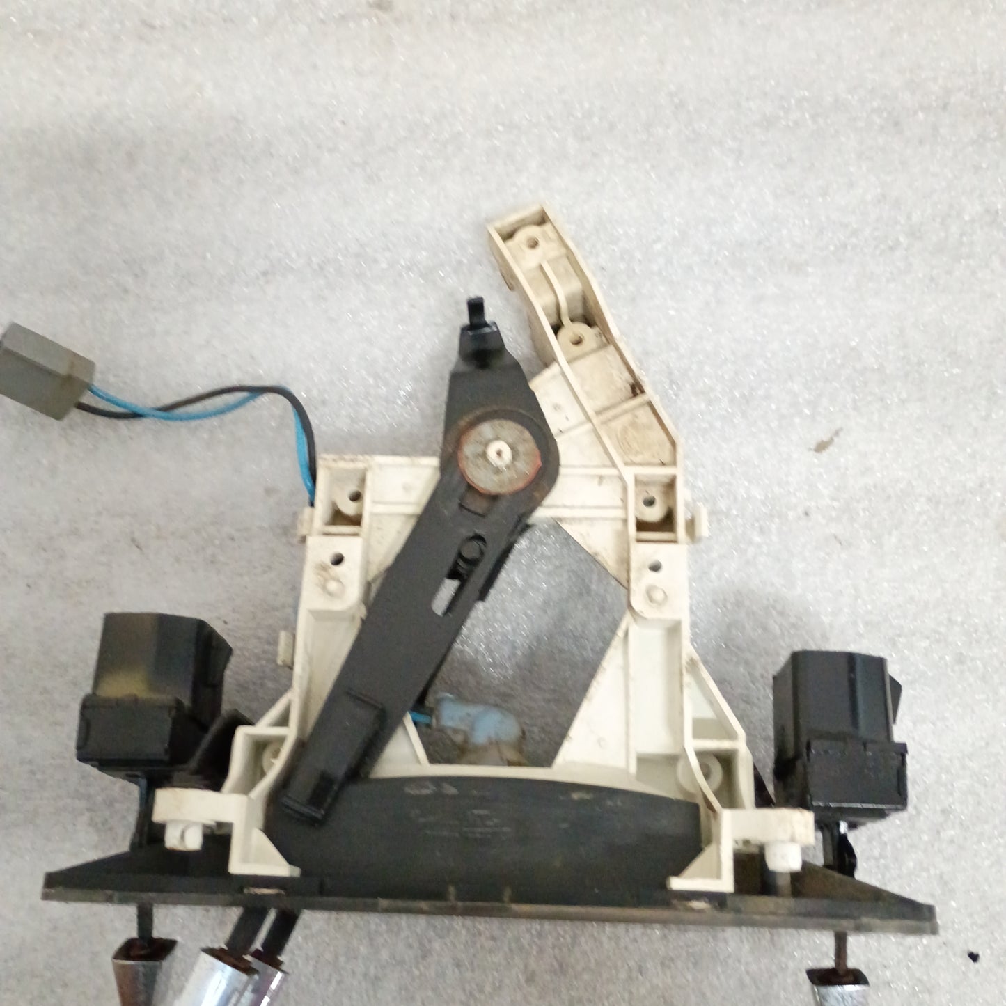 80-82 Heater Control with Fuel Switch (Used) Ford F100 F150 F250 F350