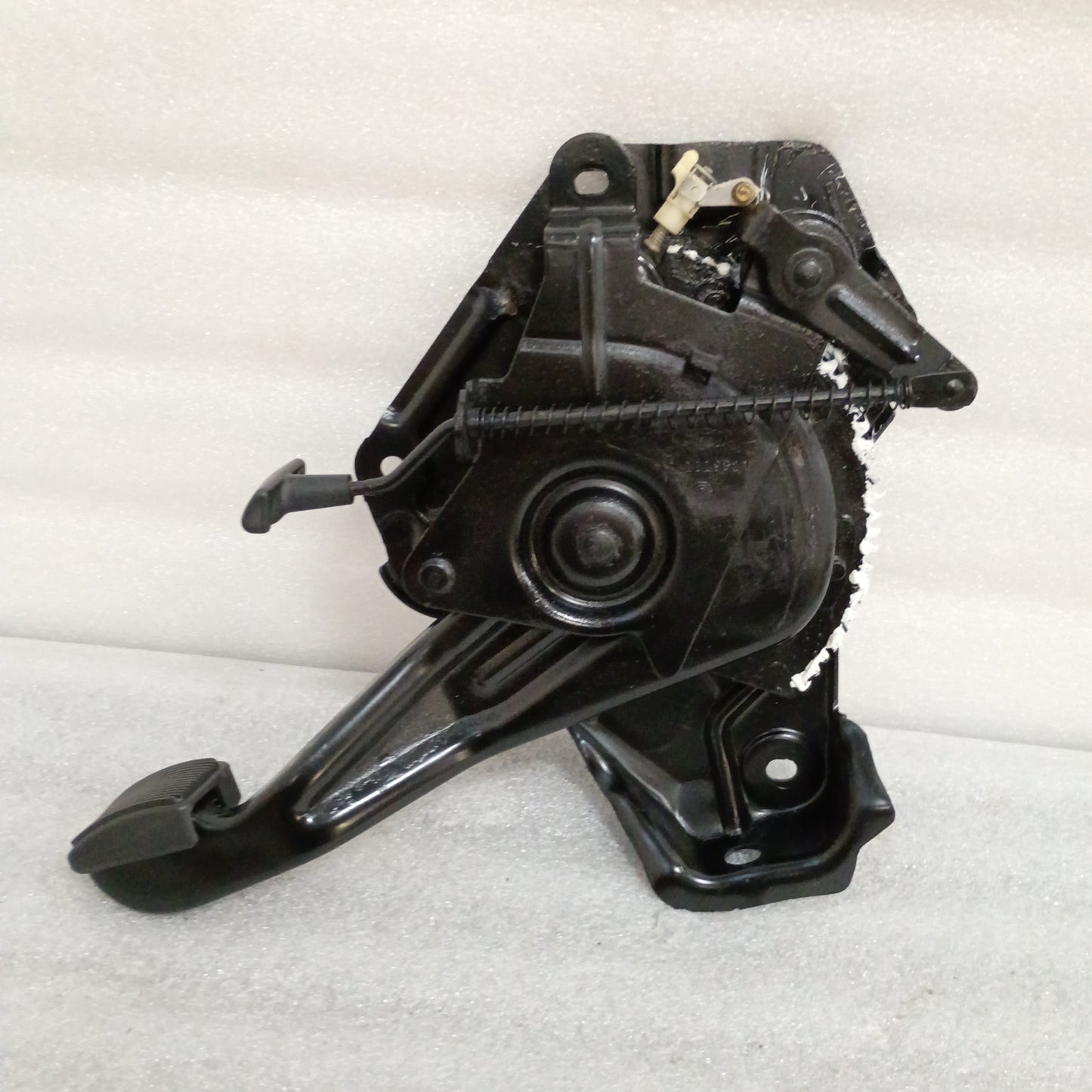 92-97 Parking Emergency Brake Pedal Assembly (Used) F150 F250 F350 Bronco OEM