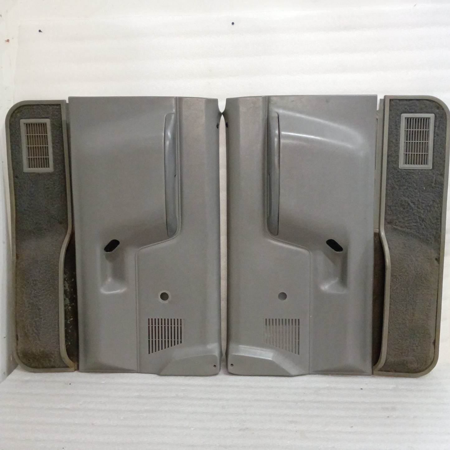 87-91 Light Gray  Door Panels Set for Manual Windows (Used) F150 F250 F350 Bronco