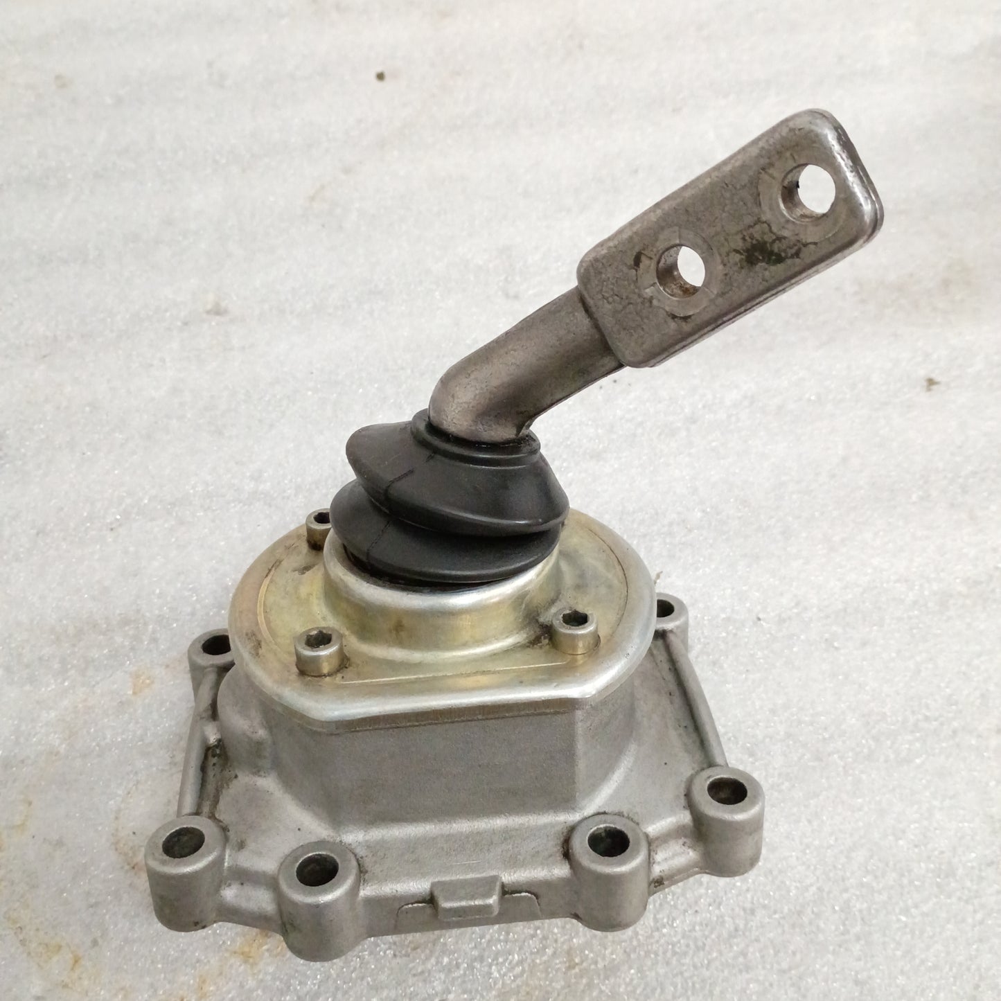 99-01 ZF5 Shift Tower Manual Trans Shifter S5-47 (Used) Ford F250 F350 OEM 1307-406-046